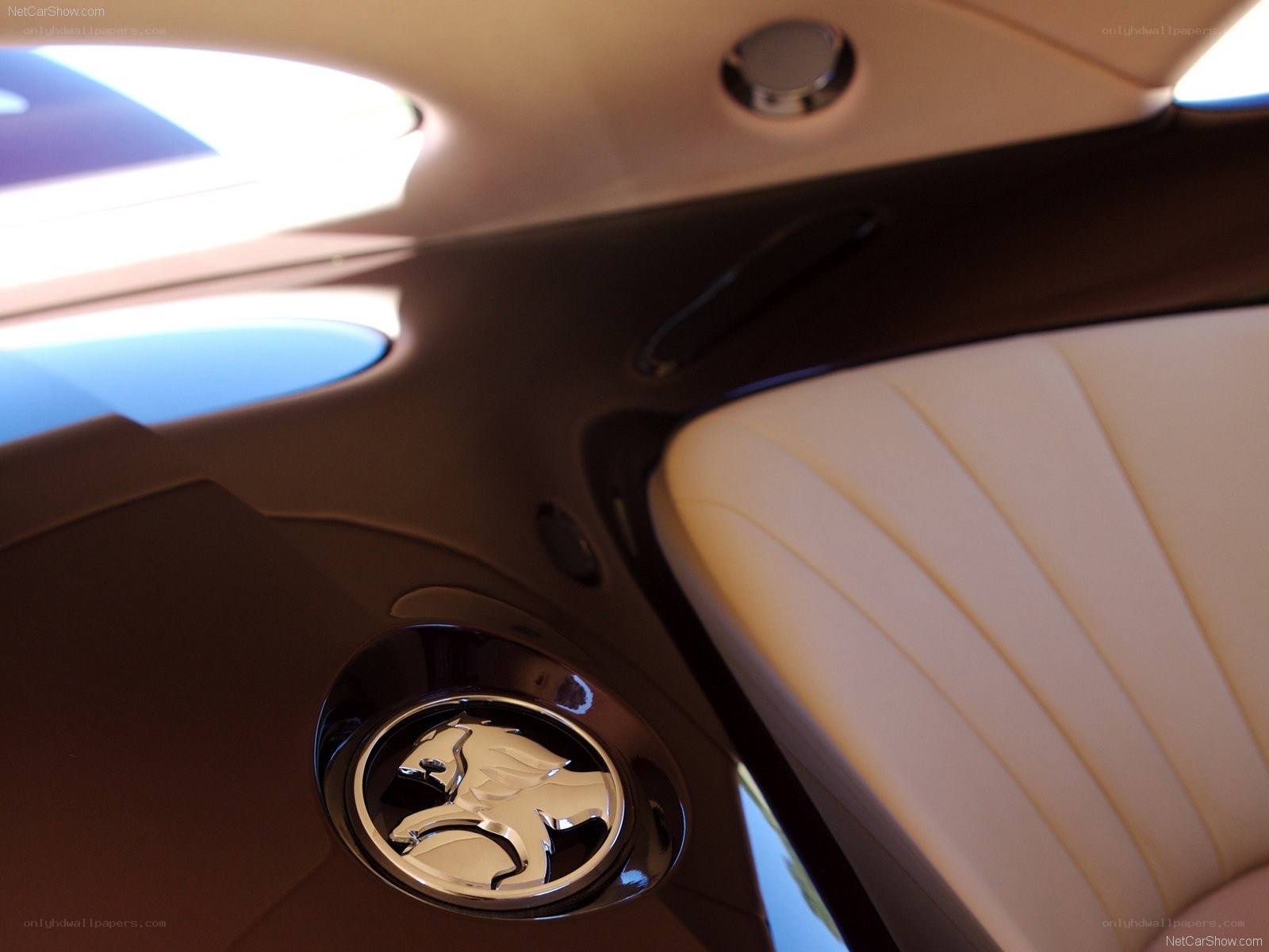Peugeot concept car interior