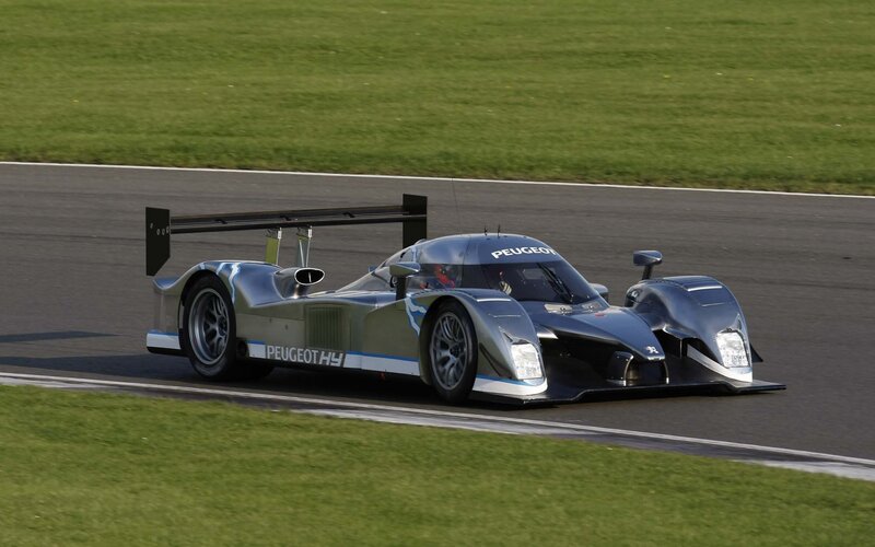 Peugeot HY race car on track