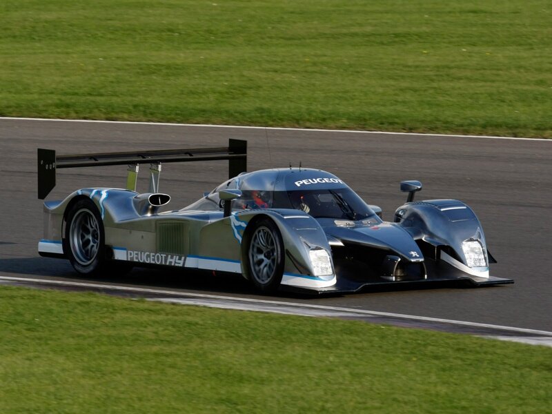 Peugeot HY racing car on track