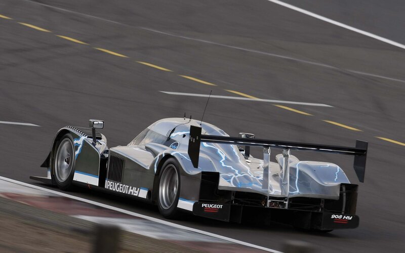 Peugeot HY racing car on track