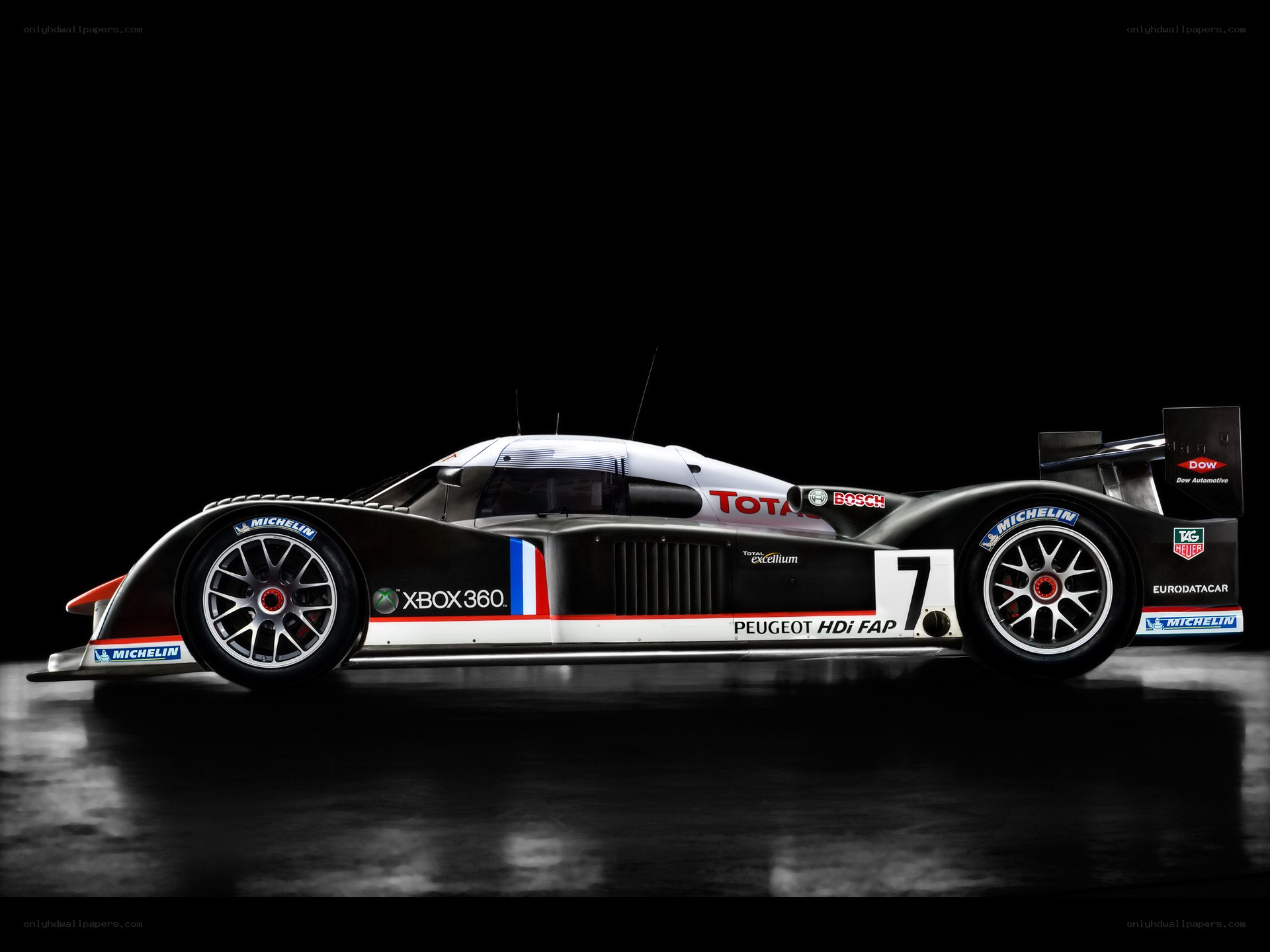 Peugeot race car side profile