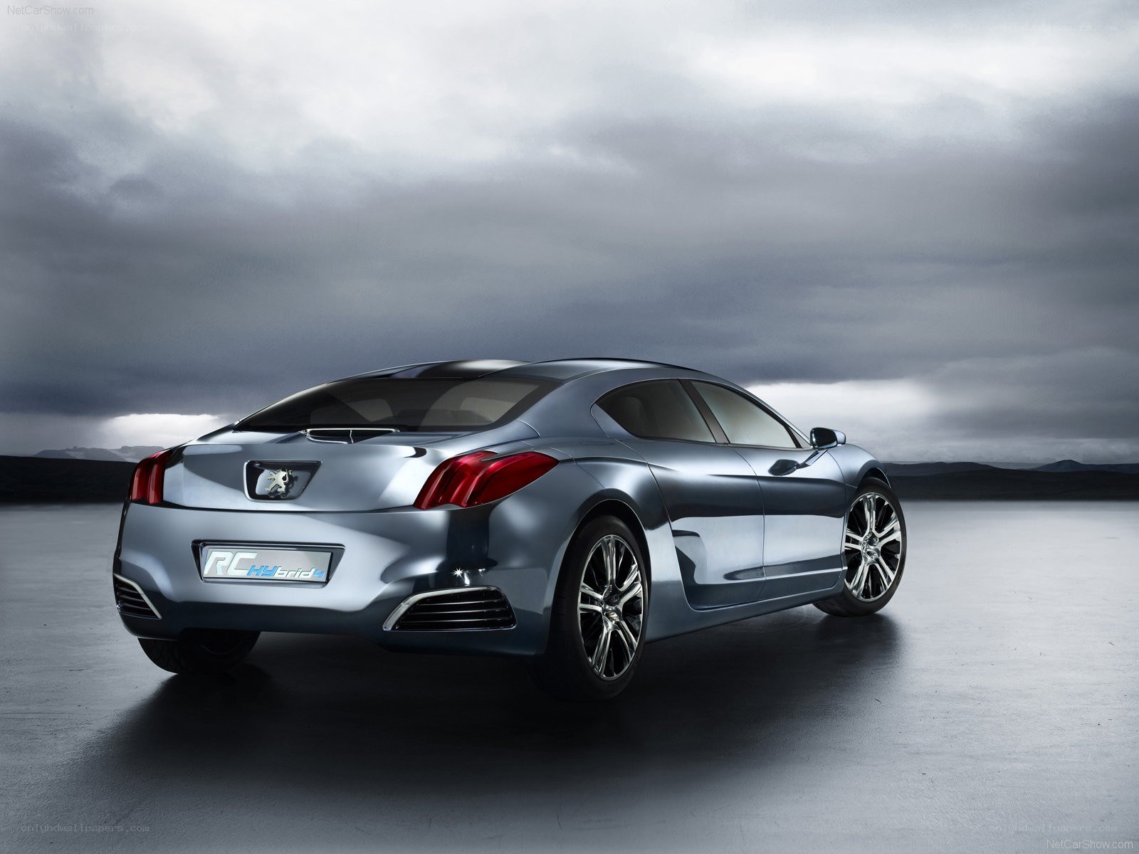 Peugeot RC HYbrid4 concept