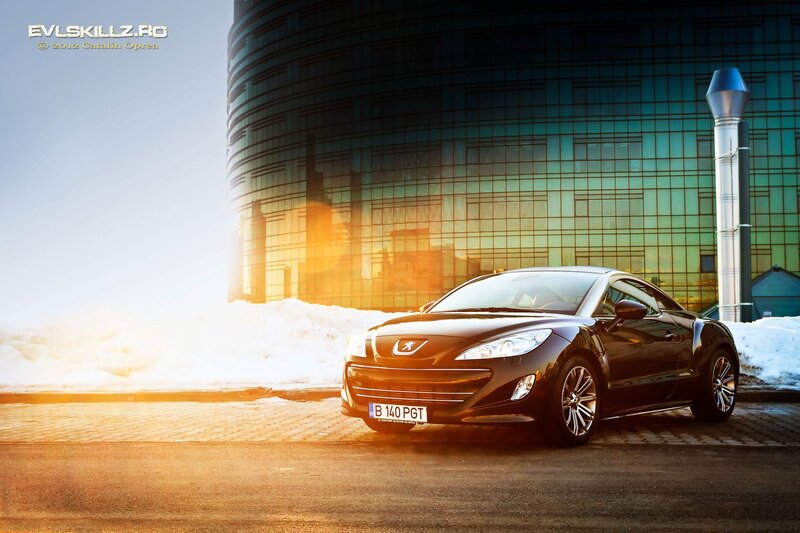 Peugeot RCZ in winter city