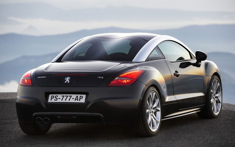 Peugeot RCZ sports car