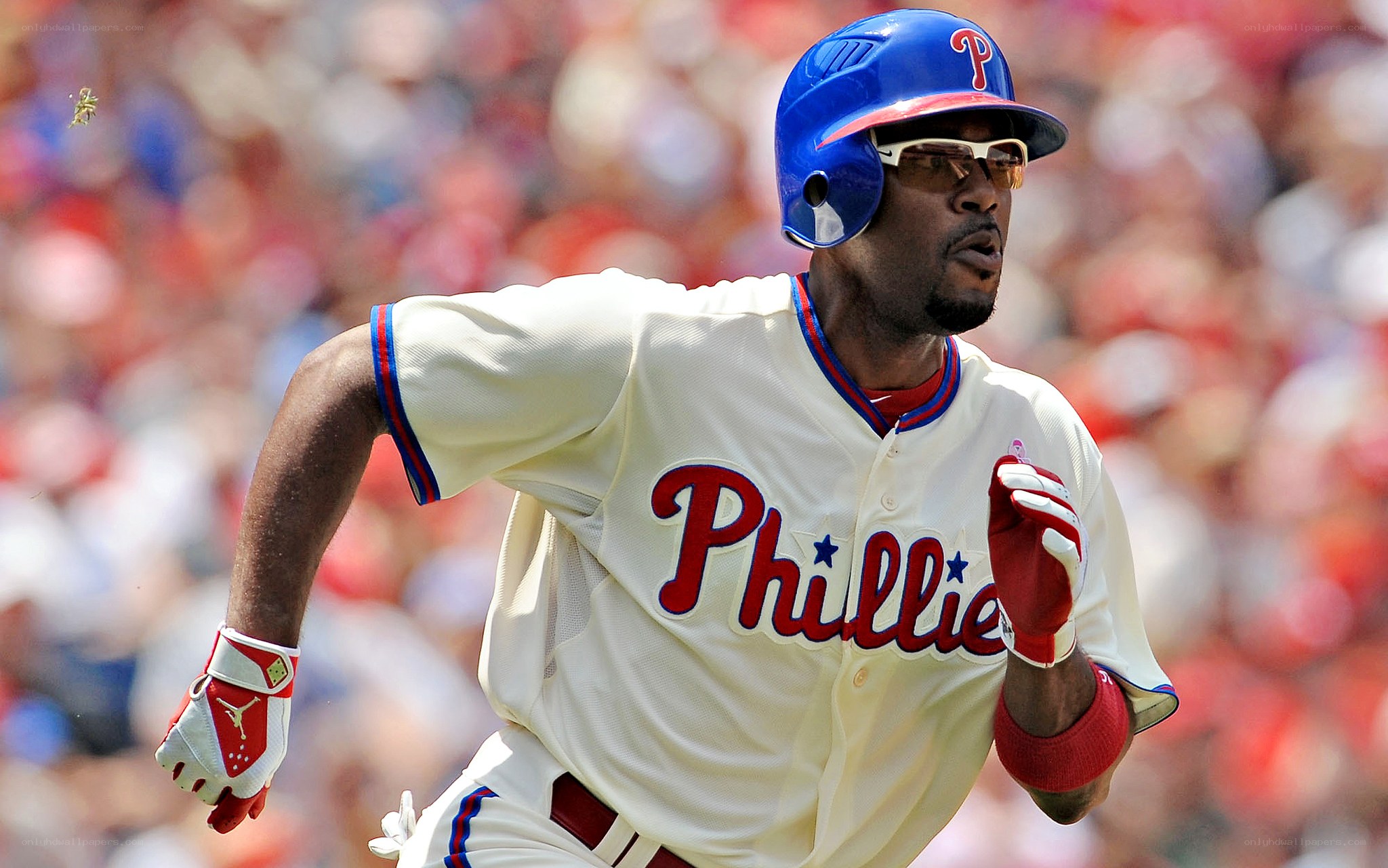 Phillies baseball player running