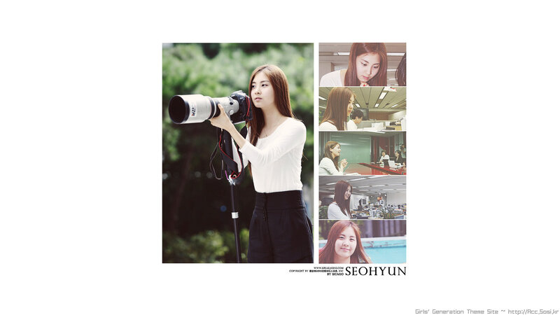 photographer in white shirt