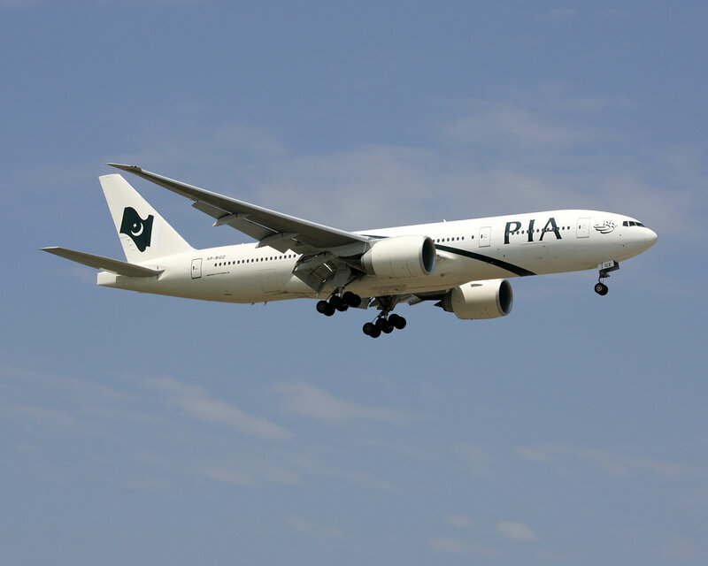 PIA Boeing 777 in Flight — White