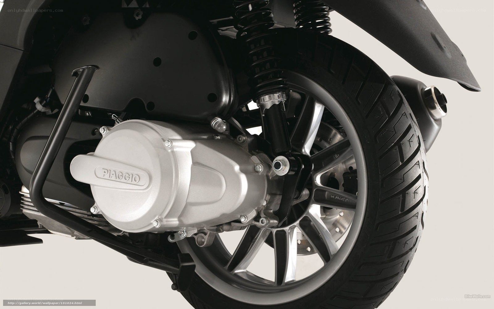 Piaggio scooter engine and wheel