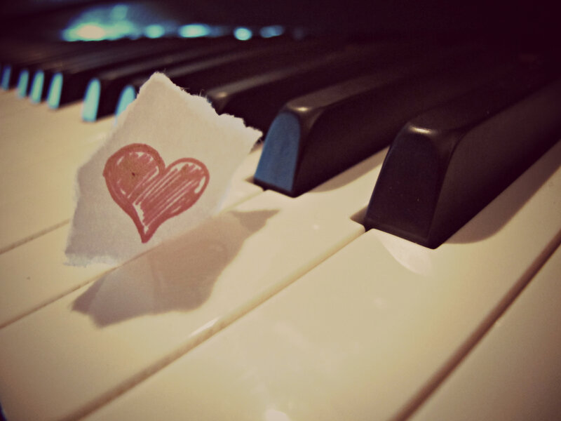 Piano Keys with Heart Note