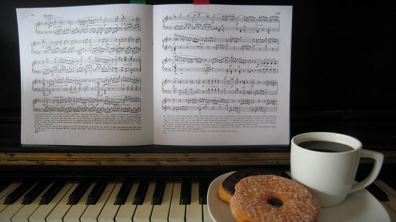 Piano with Sheet Music — Black