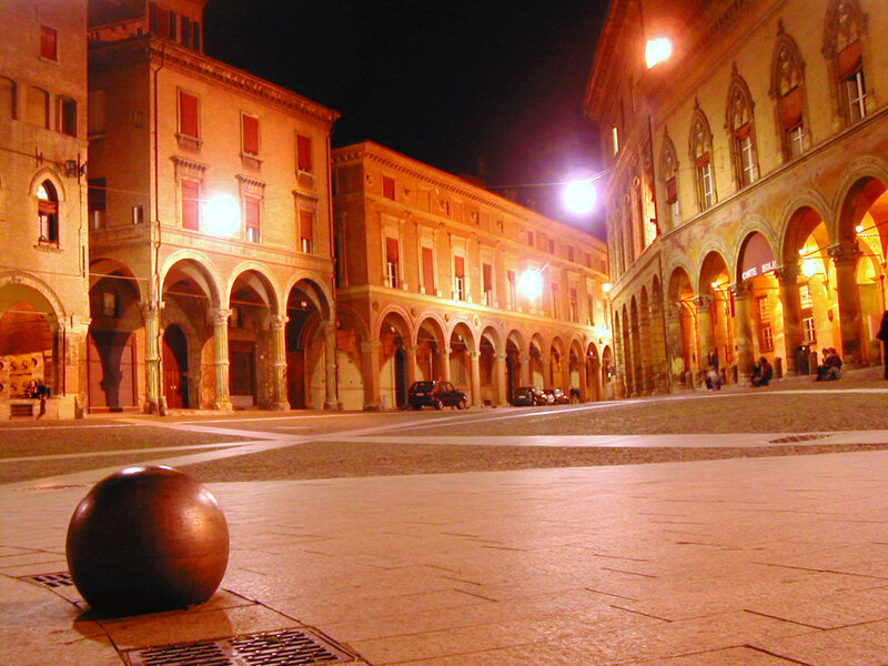 Piazza del Popolo at night