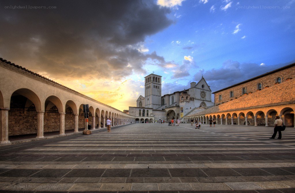 Piazza del Popolo at sunset