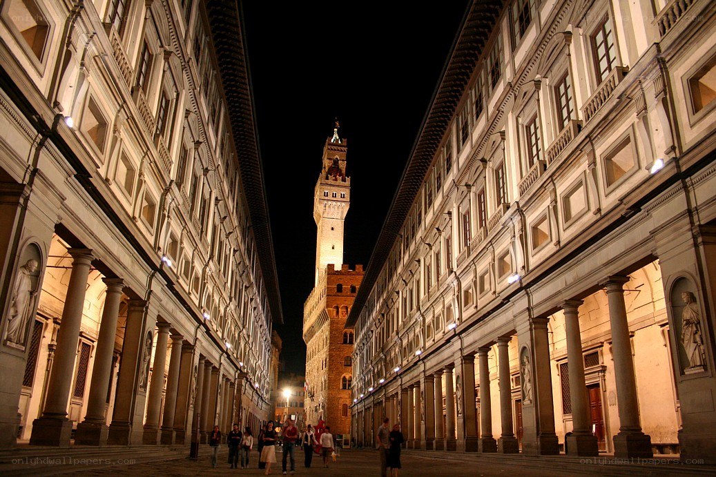 Piazza della Signoria at night