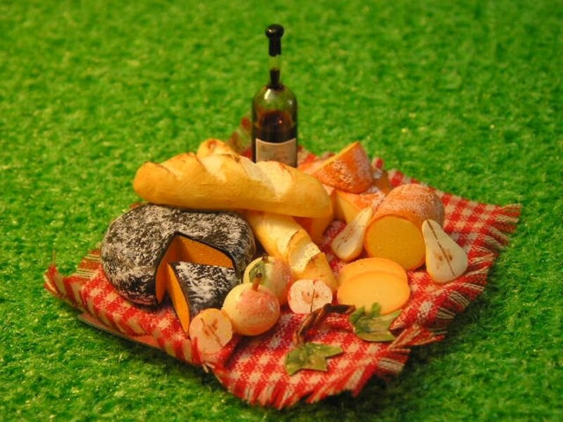 Picnic cheese and wine spread
