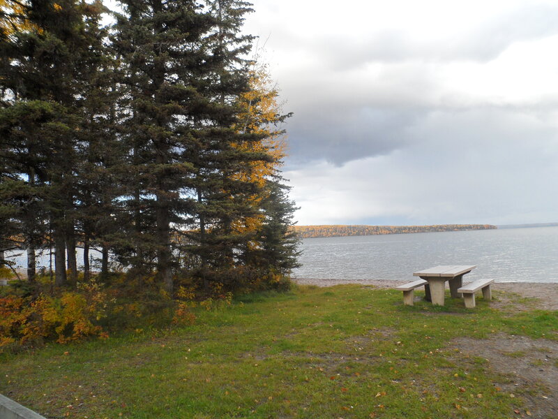Picnic Table by Lake — Green, Serene, Autumn