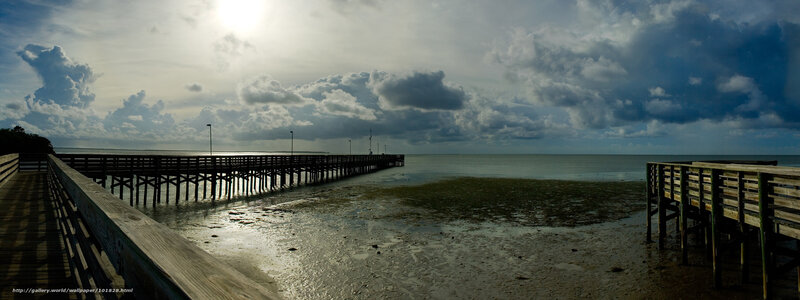 Pier at the ocean