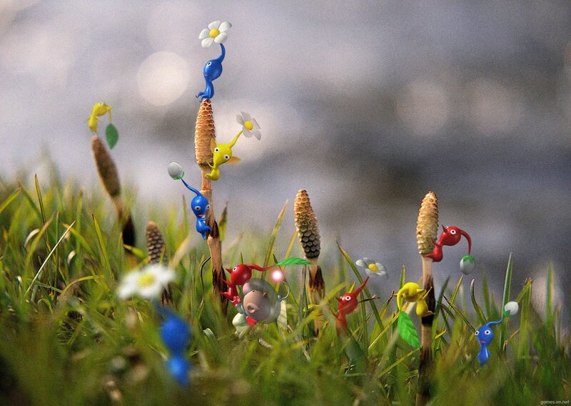 Pikmin characters in grass