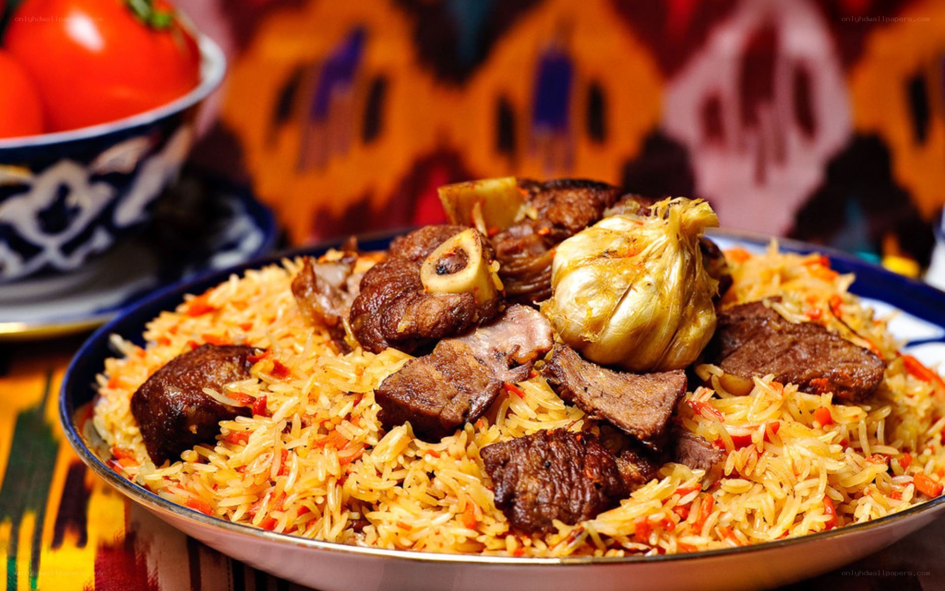 Pilaf with meat and garlic