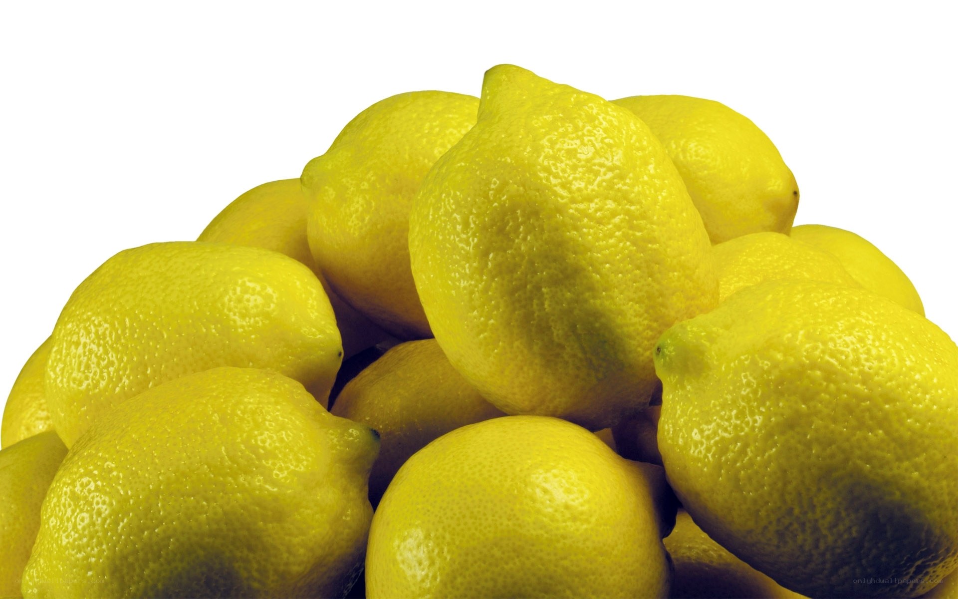 pile of fresh lemons