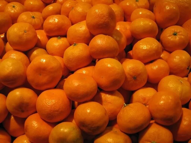 pile of fresh tangerines