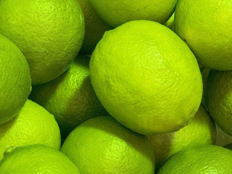pile of green limes