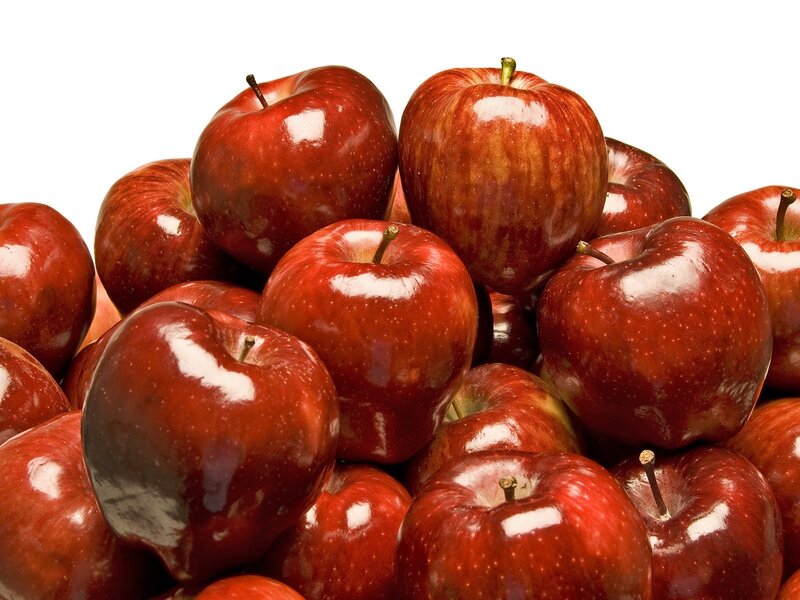 pile of red apples