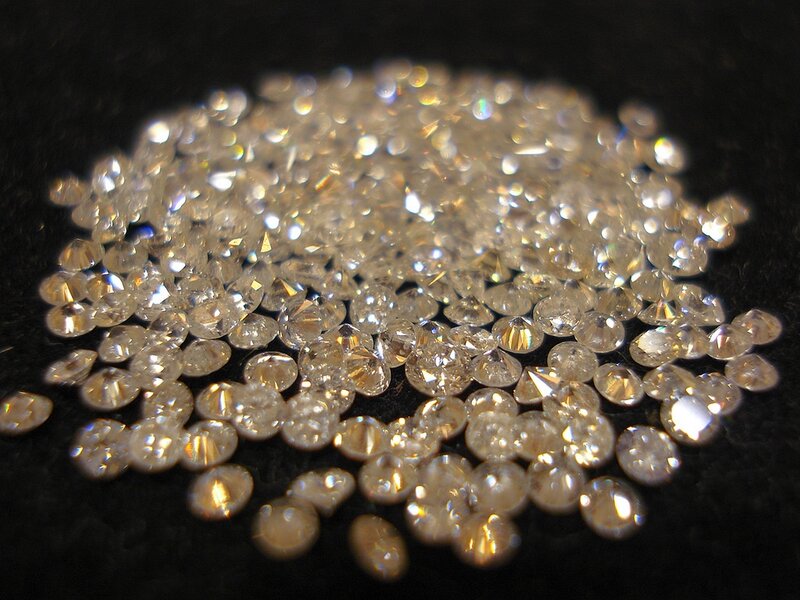 pile of small diamonds