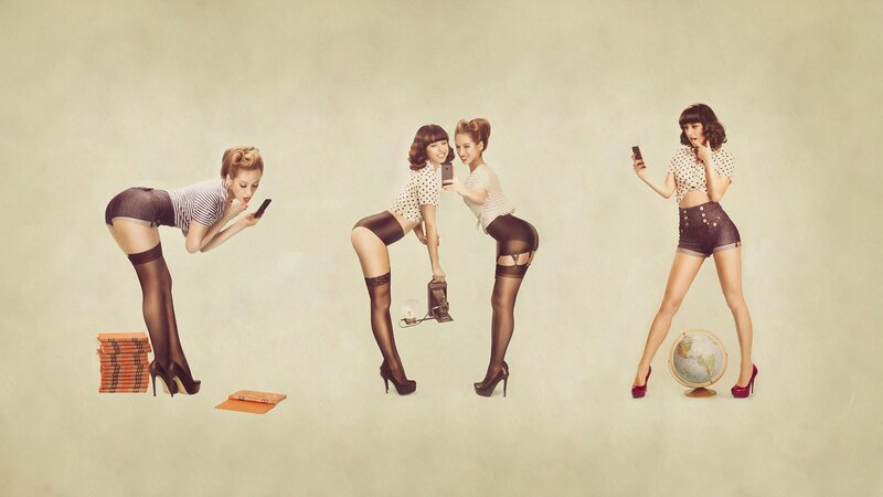 Pin-up women with phones