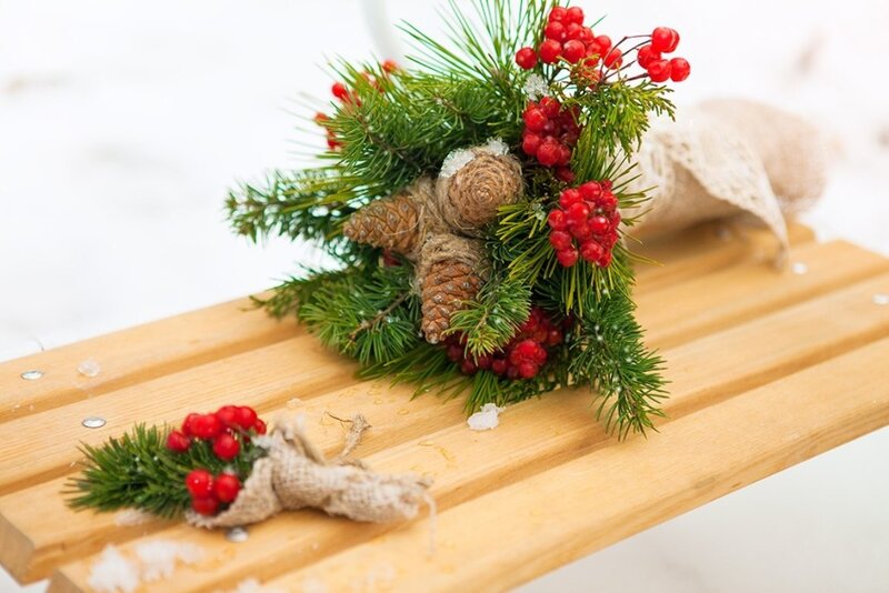 Pine Cone Bouquet