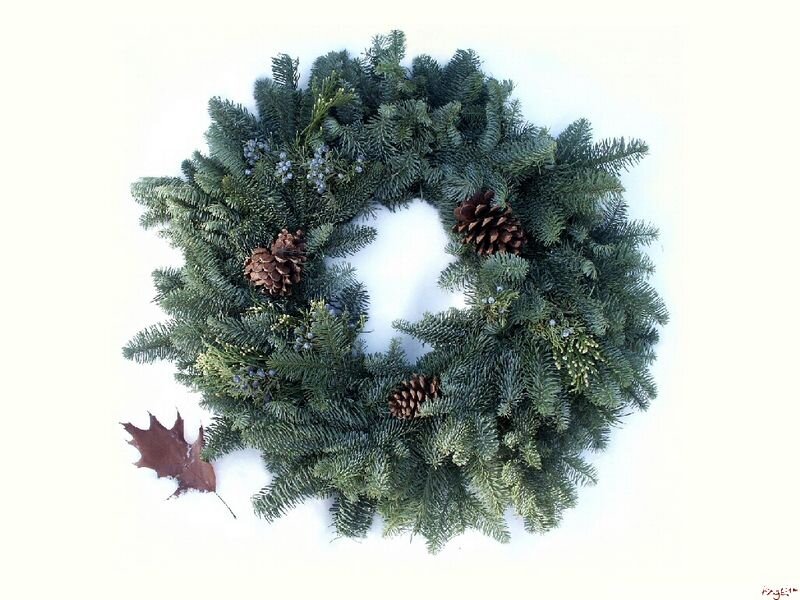 Pine Wreath with Pinecones