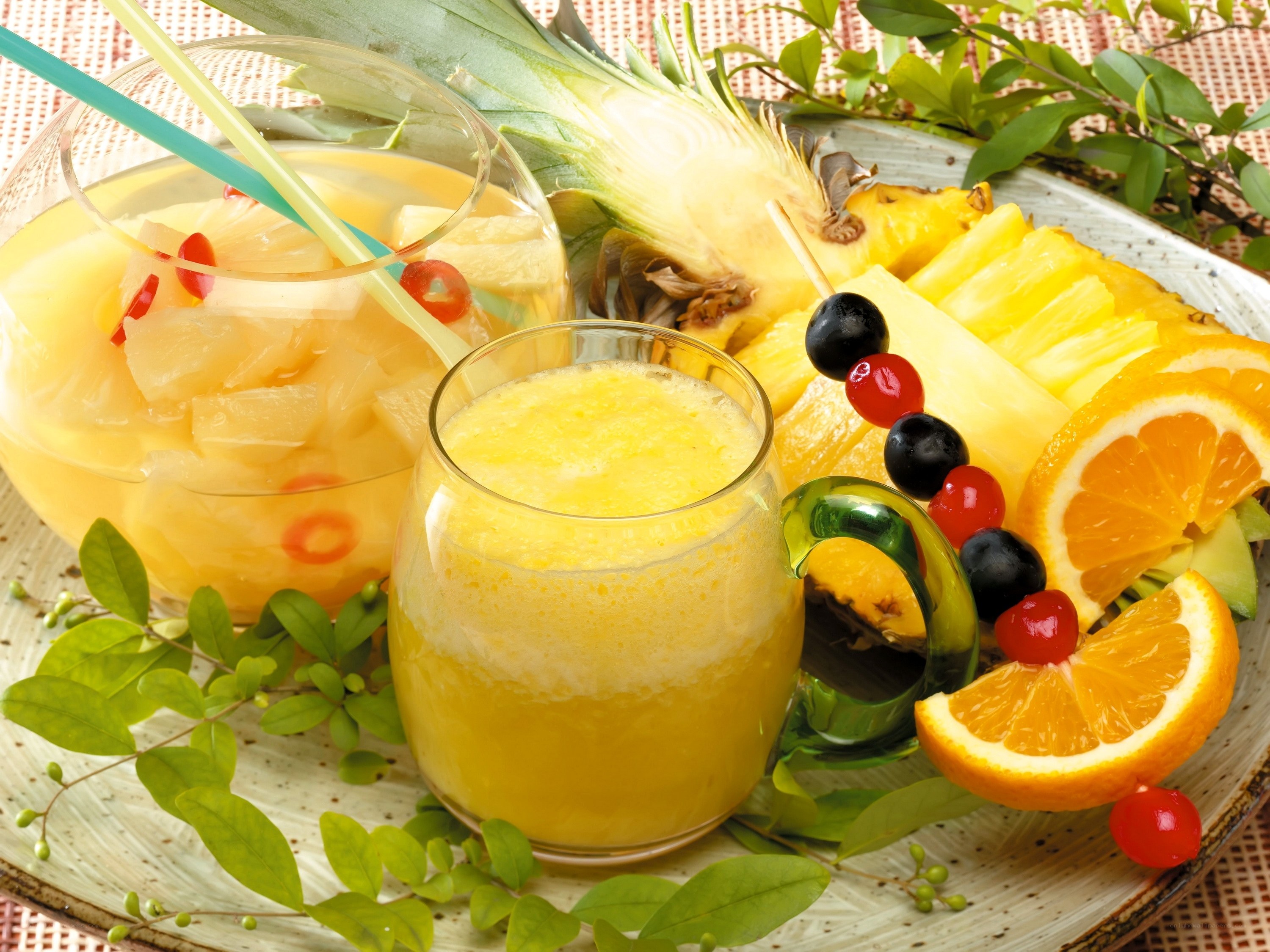 Pineapple fruit drink and fruit platter
