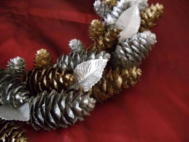 Pinecone Wreath