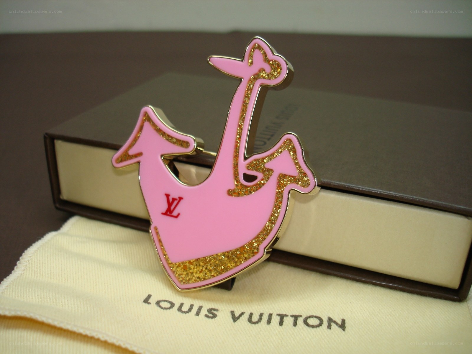 pink anchor pin with glitter