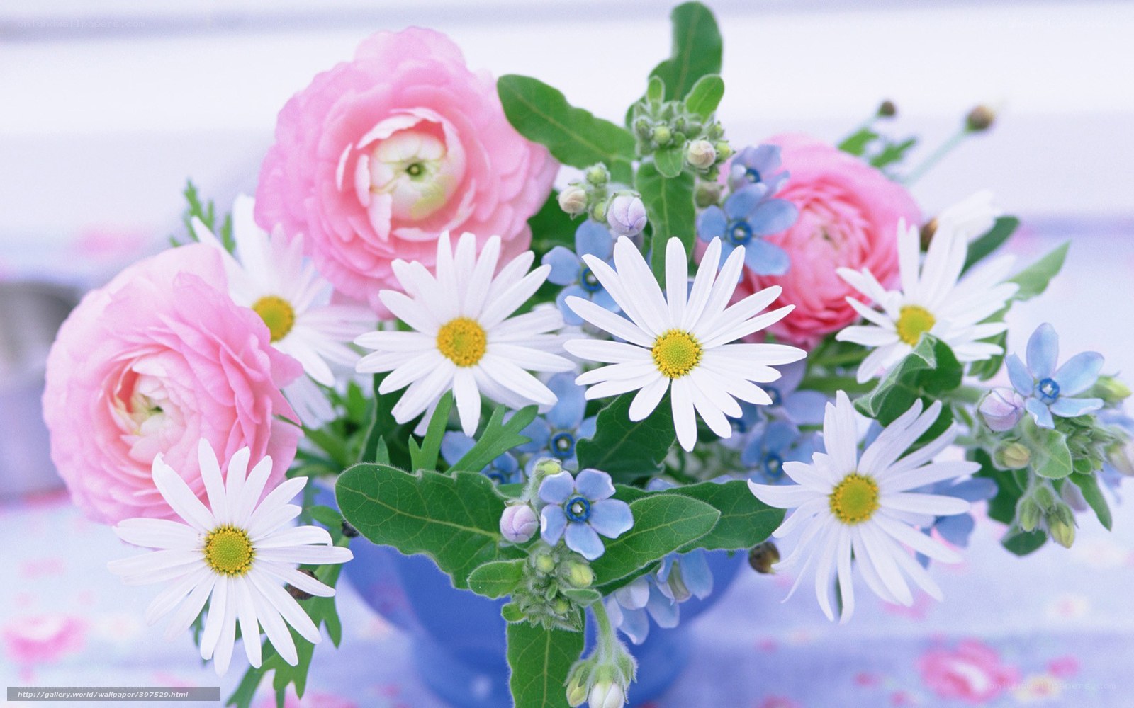 Pink and white flower bouquet