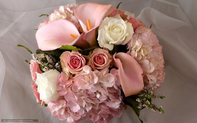 pink and white flower bouquet
