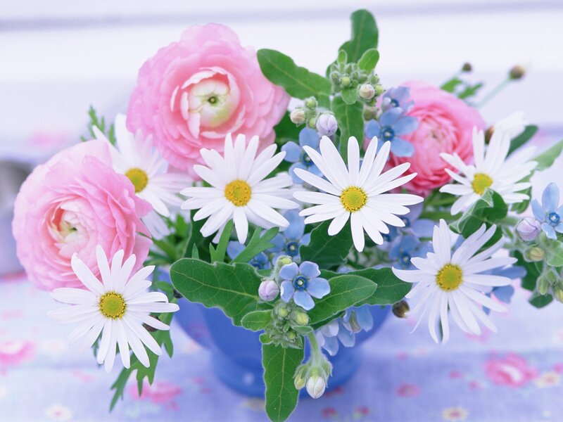 Pink and white flower bouquet