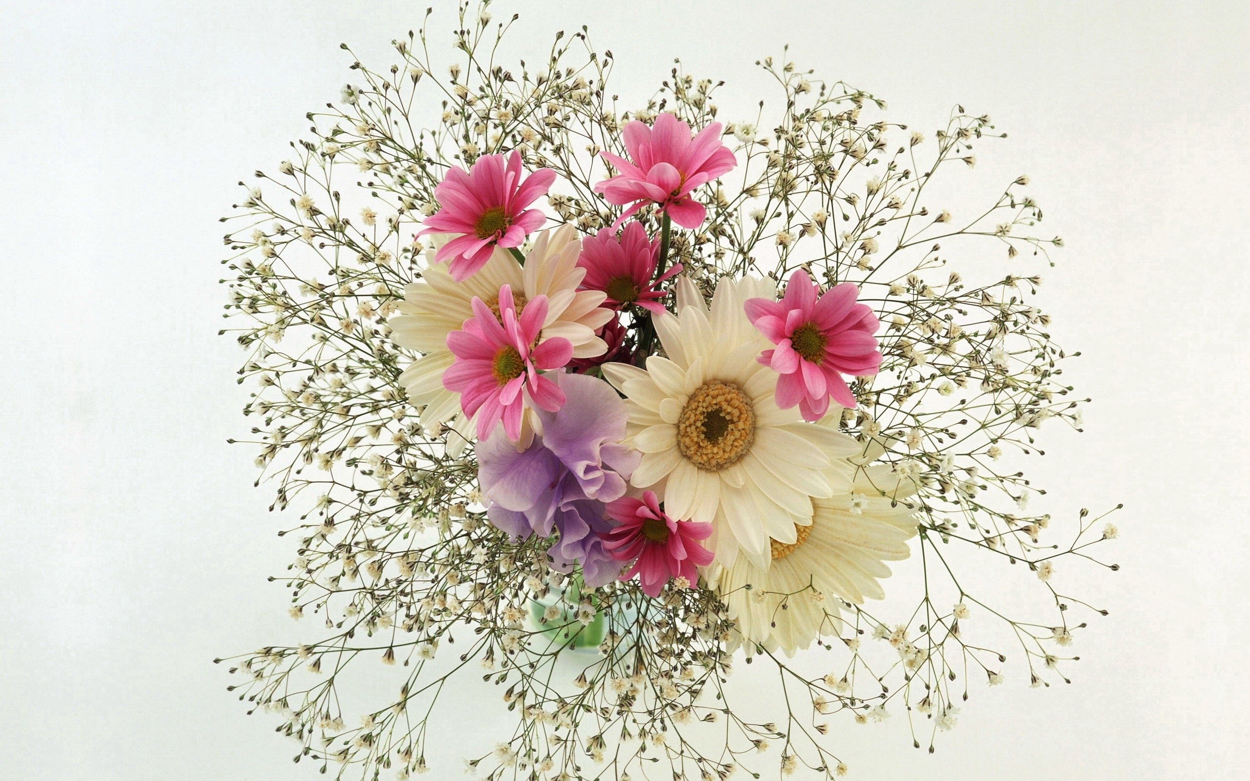 Pink and white flower bouquet