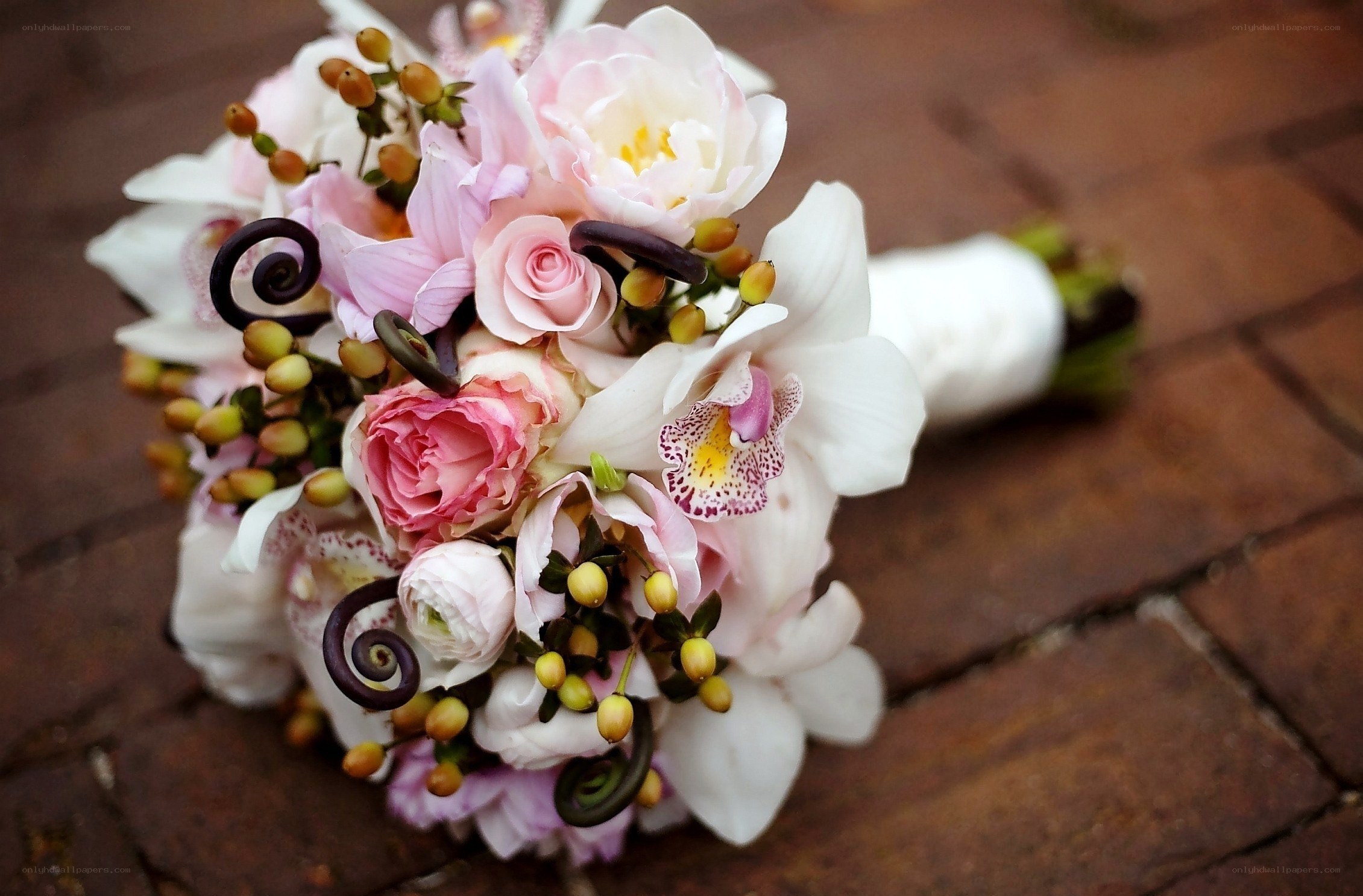 Pink and white wedding bouquet