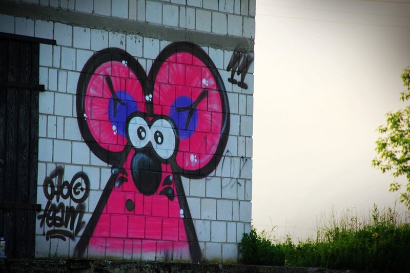 Pink Cartoon Mouse — Calm