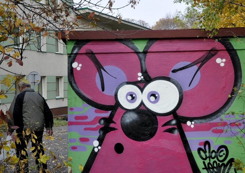 Pink Cartoon Mouse