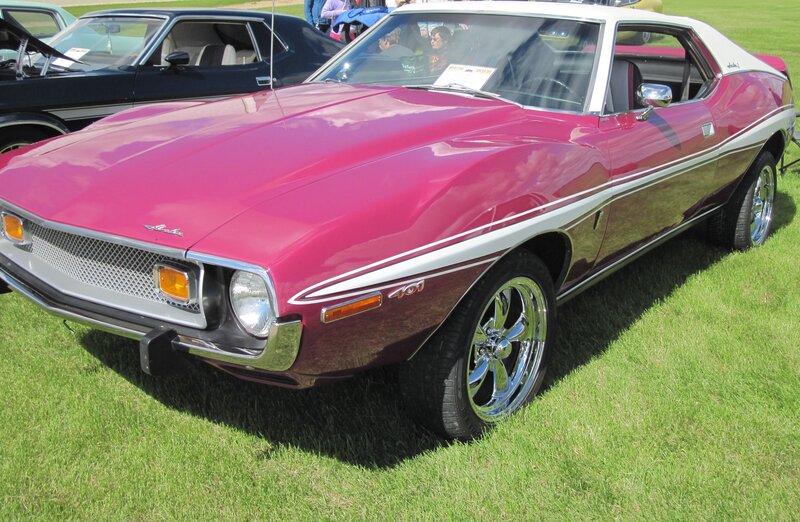 Pink Classic Car — Calm