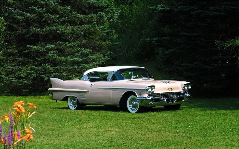 Pink Classic Car — Green, Serene