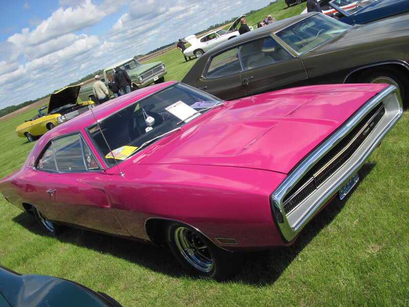 Pink Classic Car — Outdoor