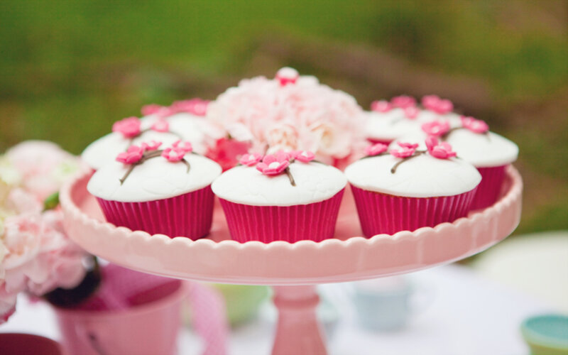 Pink Cupcakes on Stand — Festive