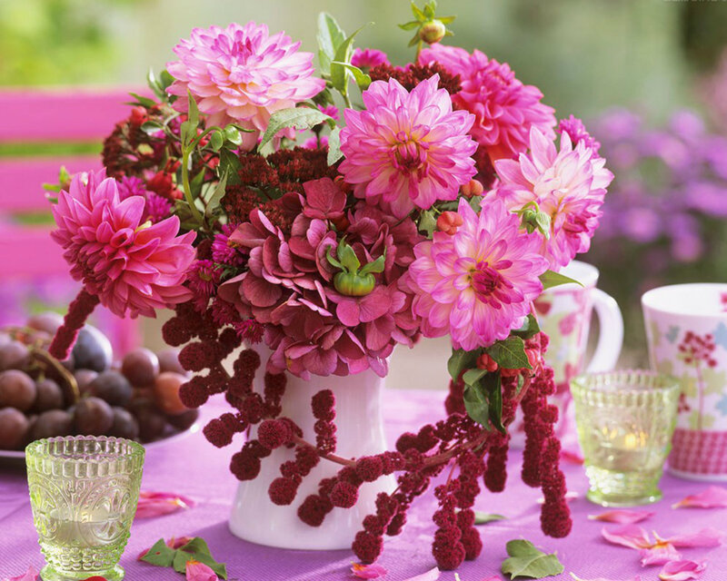 Pink Dahlia Bouquet — Festive