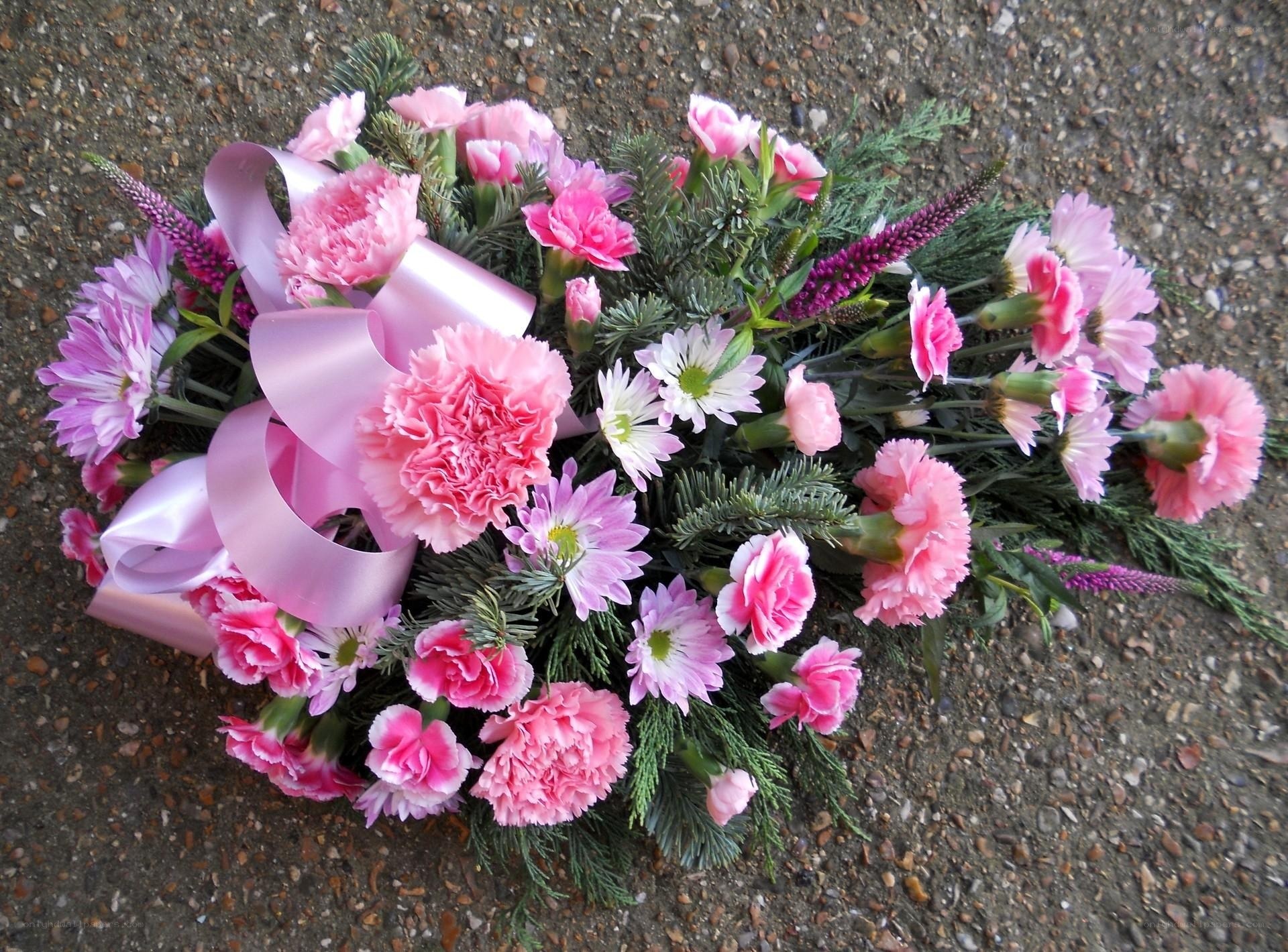 pink floral arrangement
