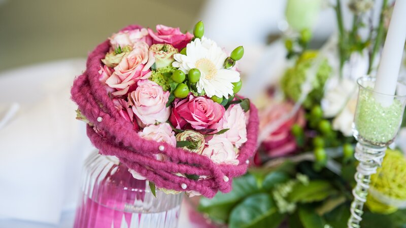 pink floral bouquet arrangement