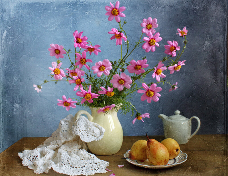 Pink Flowers in Vase — Blue, Calm