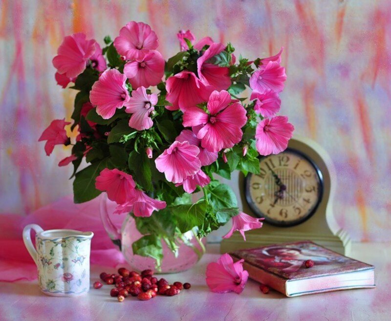 Pink Flowers in Vase — Calm, Photograph, Clock