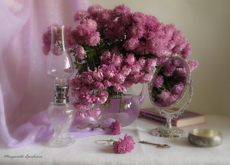 Pink Flowers in Vase — Purple, Serene